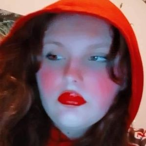 Meet your Posher, Kay